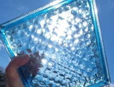 Голубое стекло