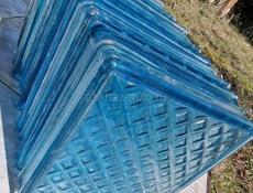 Голубое стекло