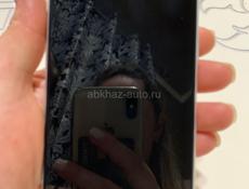 Продаю iPhone XR
