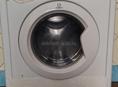Машинка стиральная Indesit, модель WISL82, Самовывоз
