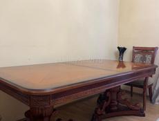Продается стол и стулья 