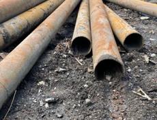 Мостовые балки, металлические листы,  баки для воды, трубы, угольники большие 200Х200 , Швеллер.