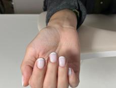 Требуется модель на маникюр 