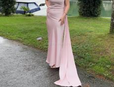 Продается вечернее платье