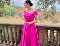 Продаю платья .. в идеальном состоянии