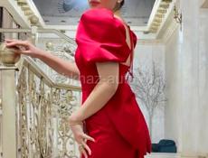 Продаю платья .. в идеальном состоянии