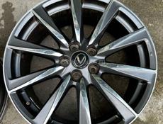 Продам диски от Lexus ISF r19
