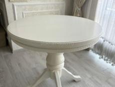 Стол . Доставка есть . 