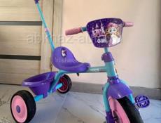 велосипед, качалка , столик для кормления , ходунки