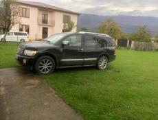 Infiniti QX56