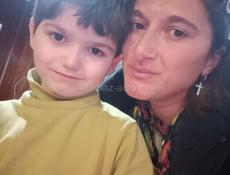 С 8:00 до 12:00 работать, а остальное время присмотр за своей семьёй