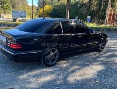 Mercedes-Benz E-Класс