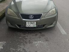 Lexus IS