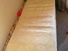 Продам кровать 1.5 