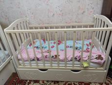 Продаю детскую кроватку в хорошем состоянии с ортопедическим матрасиком .7