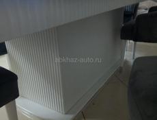 Продам новый стол