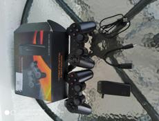 Прадаю игравую приставку