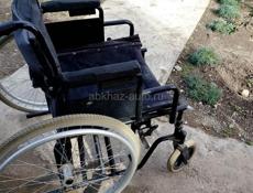 Инвалидная коляска отдам даром