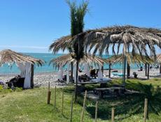 СДАМ НА МЕСЯЦ ДВУШКУ У МОРЯ