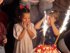 Бенто свечи, свечи цифры, а также новинка свечи топеры