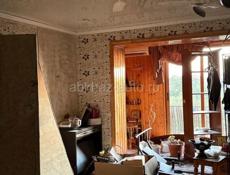 Продается 3-комнатная квартира в Сухуме, в районе Колос