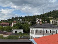 Продажа квартиры в историческом здании на ул. Лакоба, г. Сухум