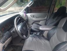 Mazda Tribute