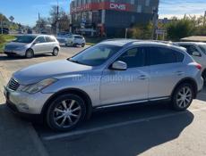 Infiniti QX56