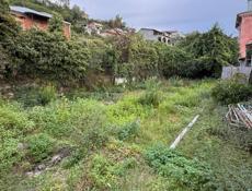 Срочно. Центр Гагры, 250 м от моря, 4 сотки с недостроем.