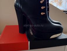 Продаются ботильоны!