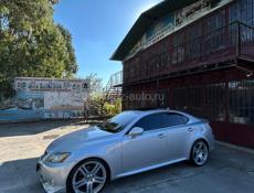 Lexus IS