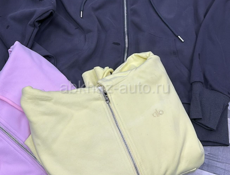 Женская одежда 