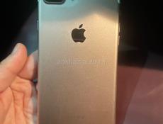 Айфон 7+ состояние как новый акб 100 %🔋зарядку держит долг