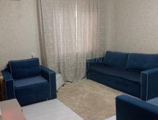 Продаю диван с креслами 