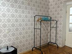 Сдается 2 х комнатная квартира в центре длительно