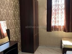 Сдается 2-х комнатная кВ в центре Сухума. Рынок