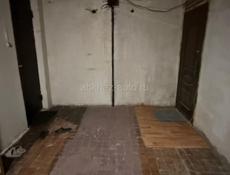 Продается квартира массив двух комнатная 9 этаж