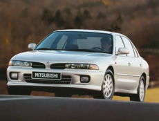 Лобовое стекло Mitsubishi Galant 1992-1997 