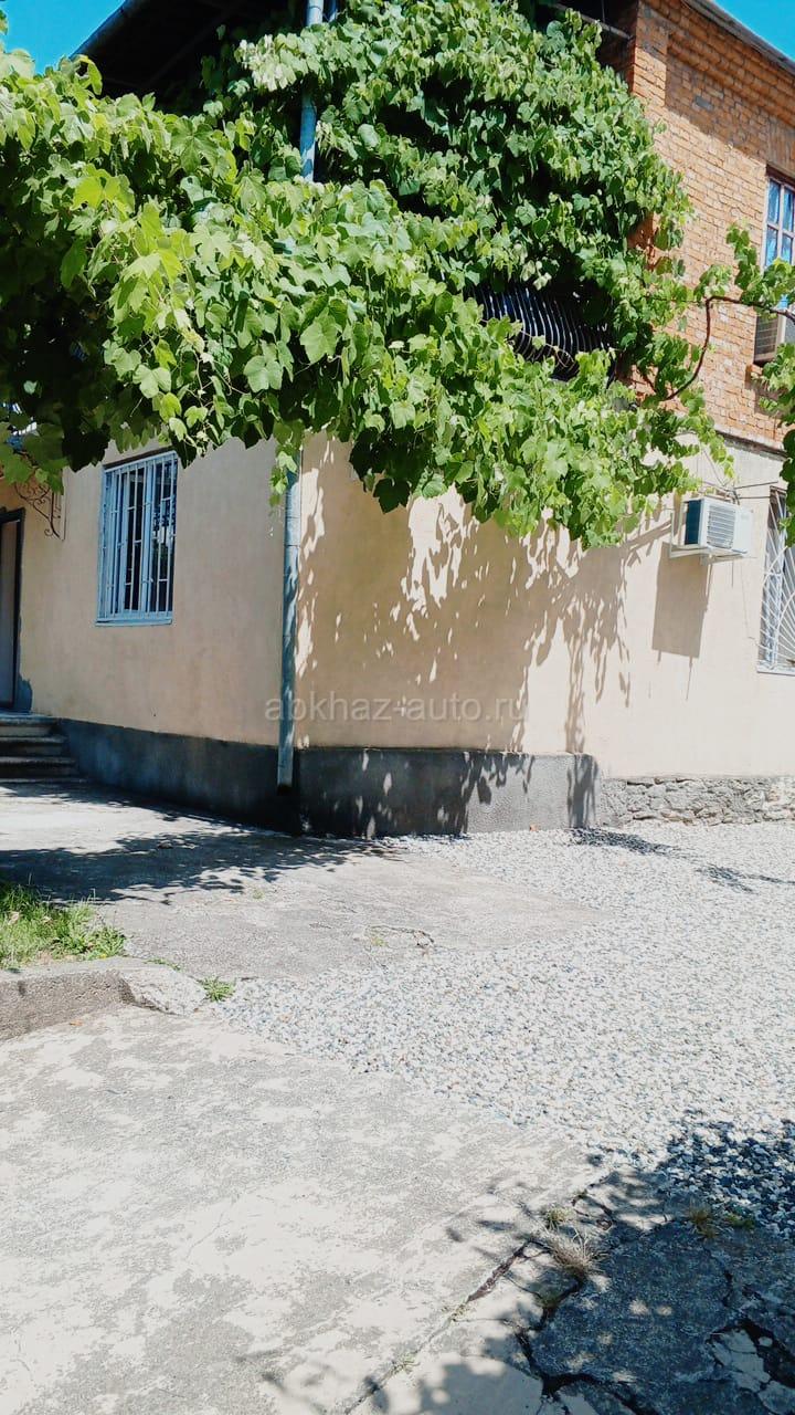 Сдаётся длительно комната студия 