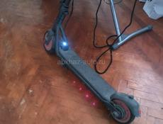 Продается электросамокат ninebot