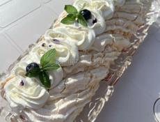 Рулет меренговый