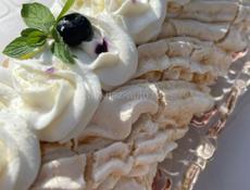 Рулет меренговый