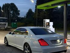 Mercedes-Benz S-Класс