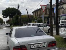 Mercedes-Benz E-Класс