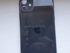 Продам телефон 11 айфон на 128 мб