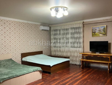 Сдаю квартиру до мая)