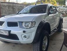 Mitsubishi L 200