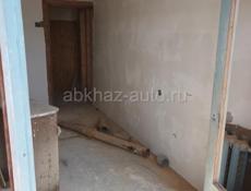 Срочно продаётся 2-х комнатная квартира.Пицунда.С-хоз Цитрусовый.