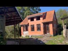 2 дома + 80 соток земли !