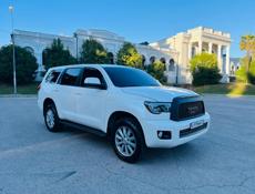 Toyota Sequoia